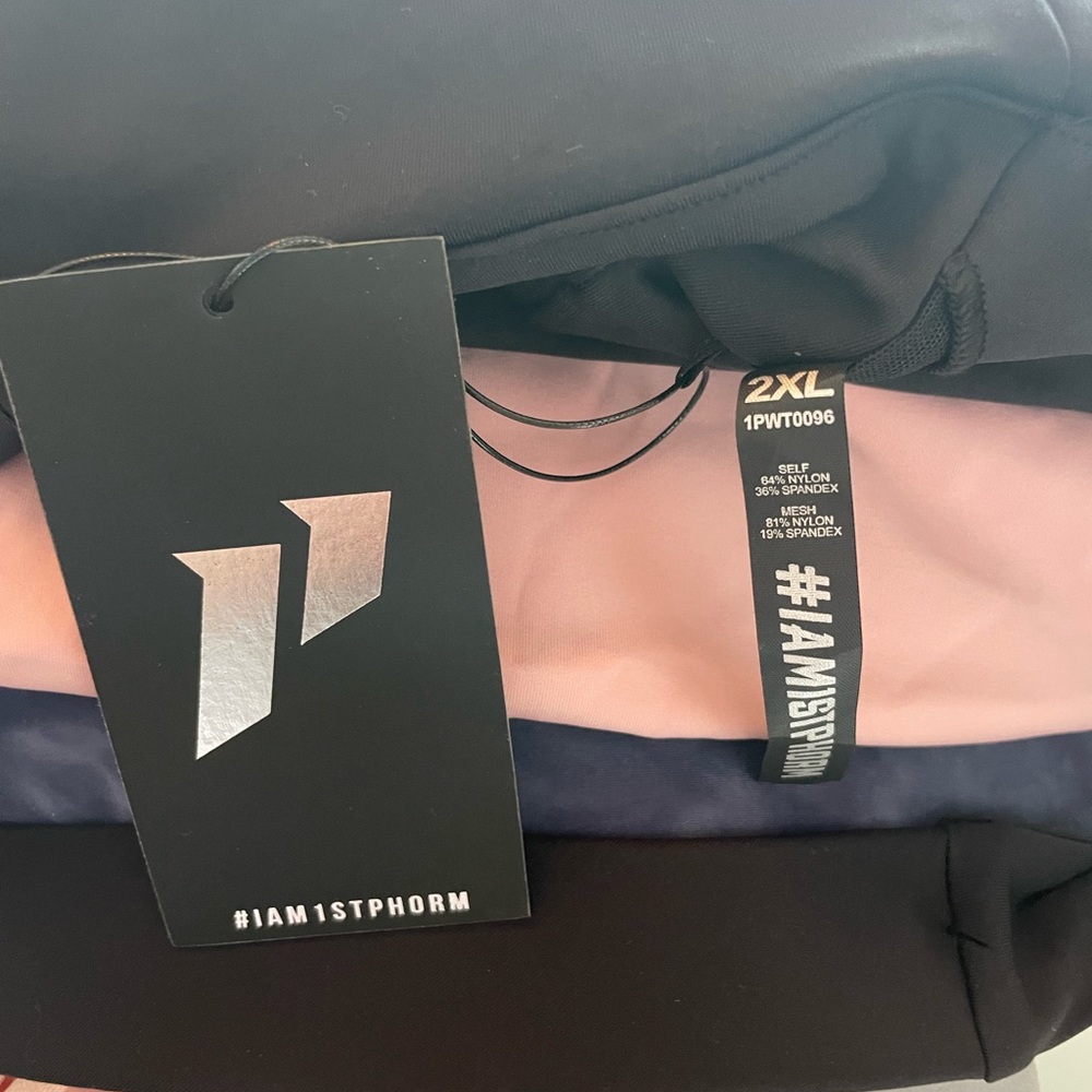 1st phorm workout top